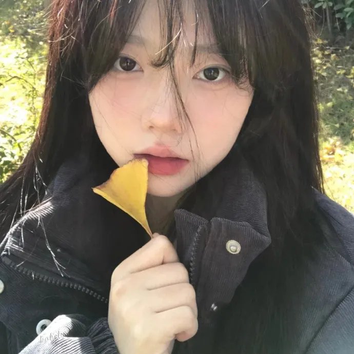 忧郁小女孩